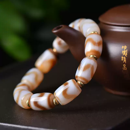 Ancient Tibetan Natural Dzi Agate Bracelet – A 1,000-Year-Old Frequency Tuner for Modern Chaos