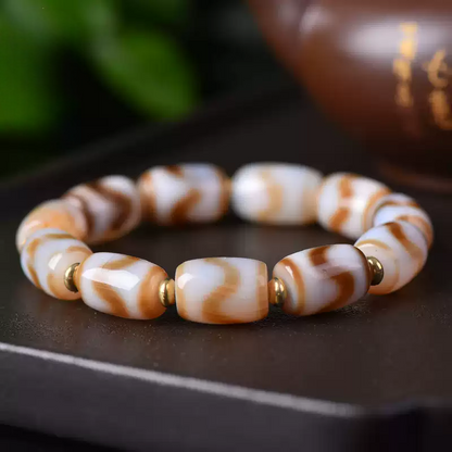 Ancient Tibetan Natural Dzi Agate Bracelet – A 1,000-Year-Old Frequency Tuner for Modern Chaos