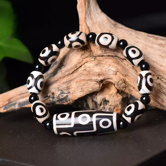 Natural Tibetan Dzi &amp; Medicine Buddha Bracelet – A Pharmacopeia of Light for Body and Soul